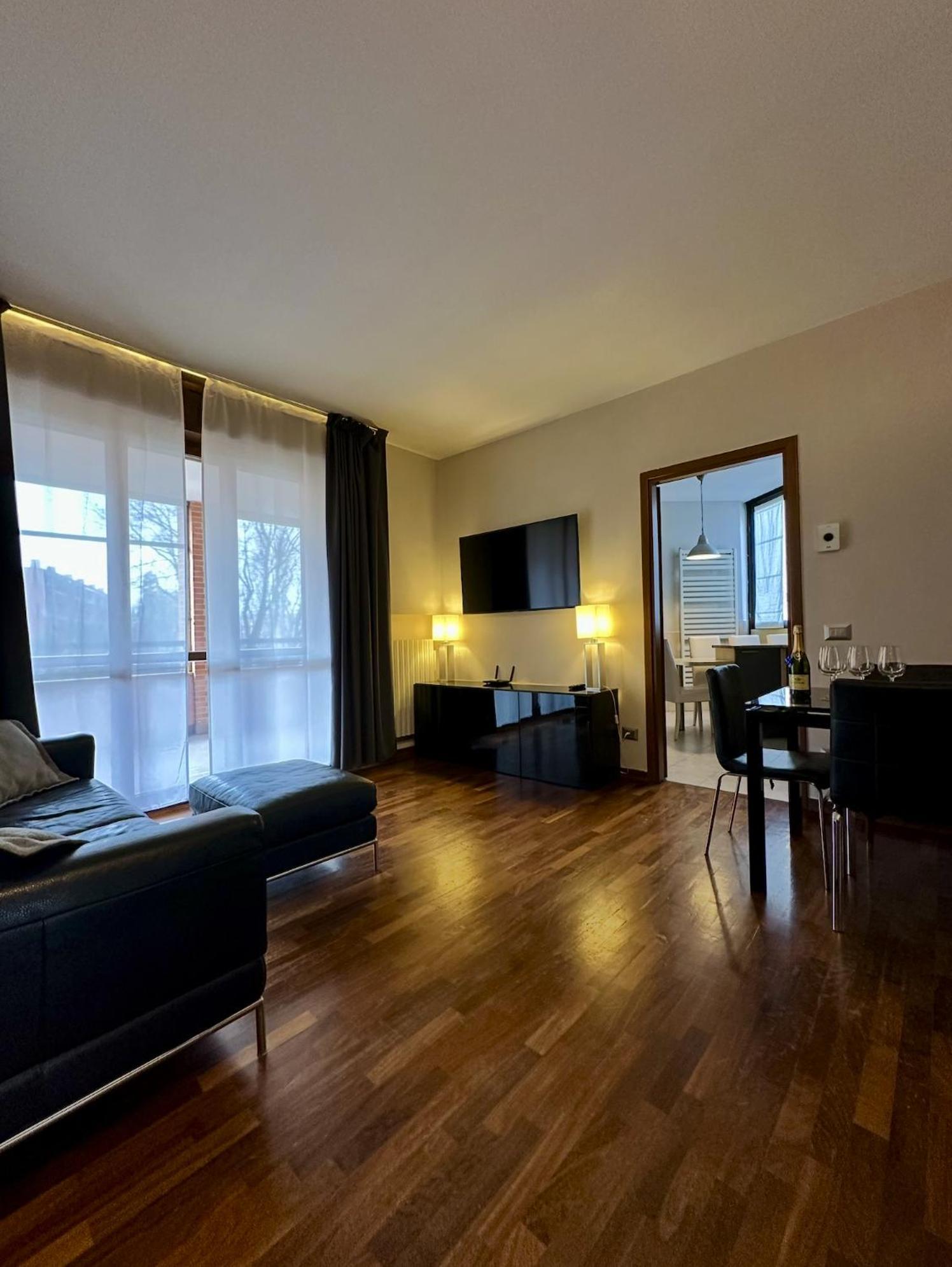King Apartment Milano Bocconi Εξωτερικό φωτογραφία