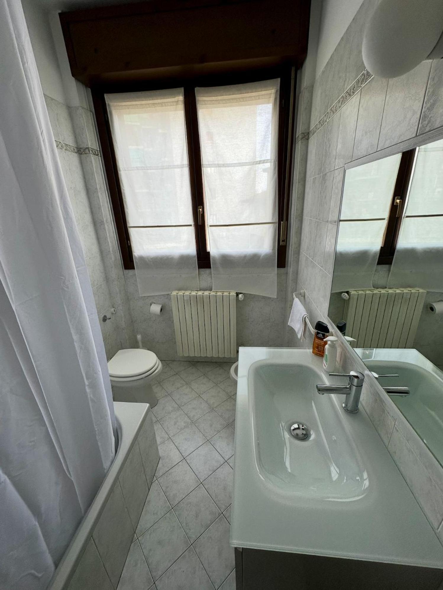 King Apartment Milano Bocconi Εξωτερικό φωτογραφία